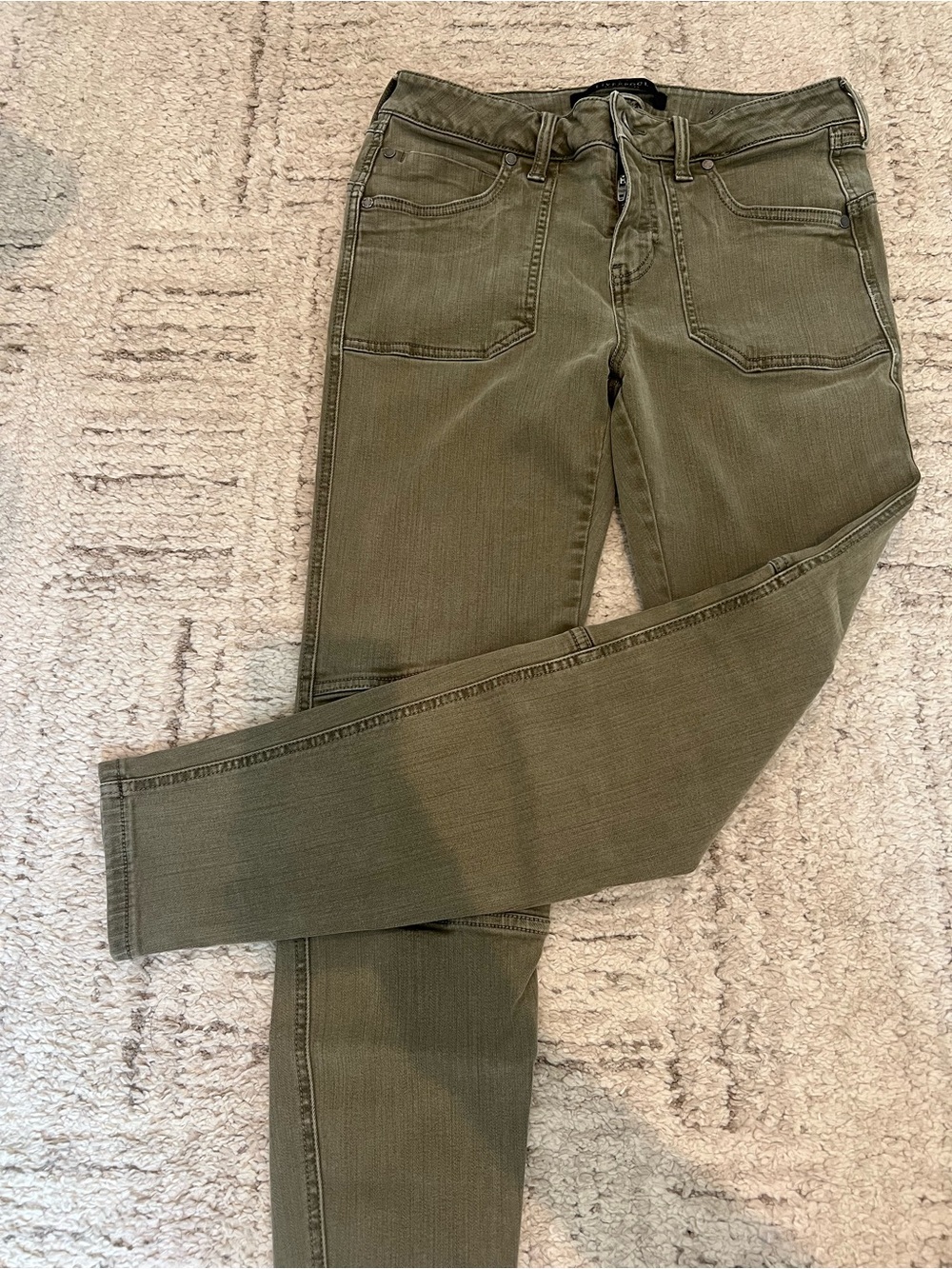 Liverpool Olive Green Cropped Pants